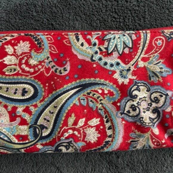 Women's Cosmetic Bag & ID Card Holder Set in Red Paisley - Picture 3 of 7